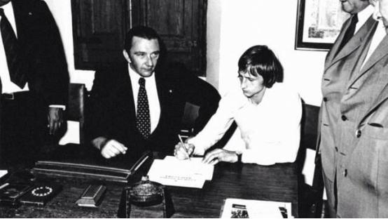 致敬足球老师的视频,致敬教练