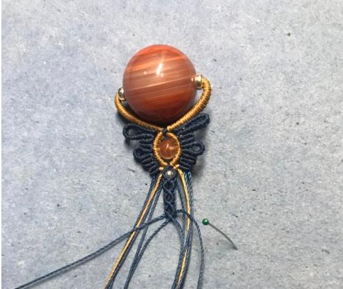 红玛瑙锁骨编绳教程,单颗玛瑙珠子如何编红绳