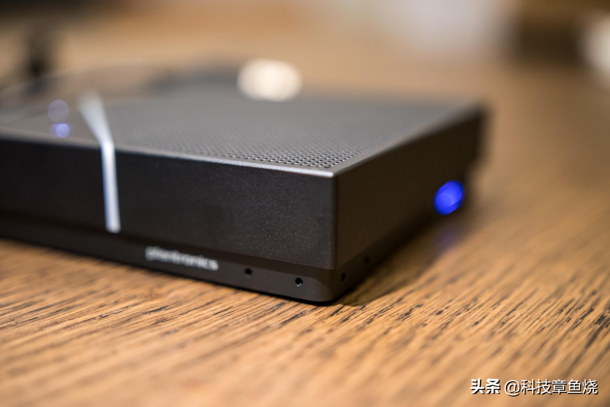 小巧精致的缤特力Calisto7200，是实现理想电话会议的必备神器