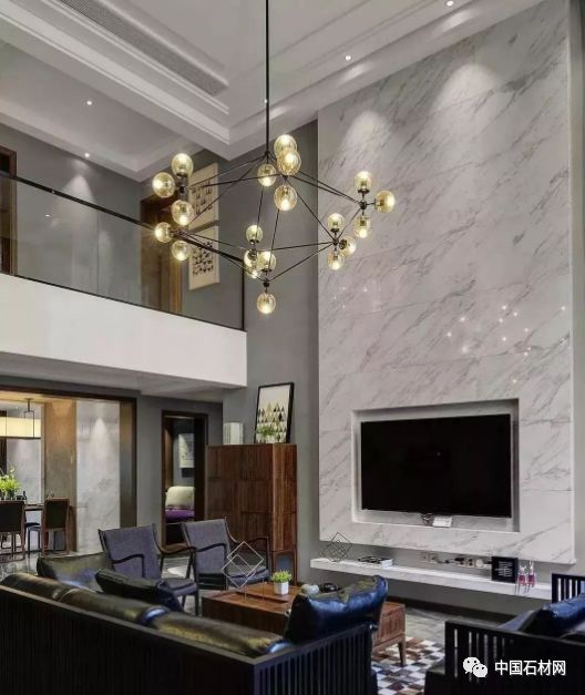 真是浪费，100多万的爵士白大理石装成这样，还好我不是业主