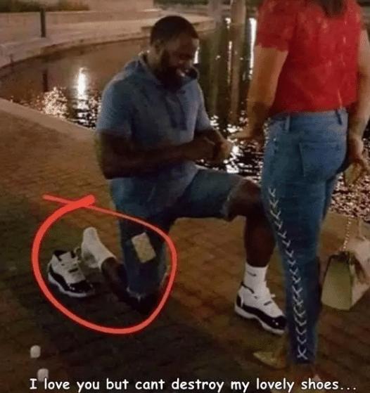 “把姥姥七百多关的消消乐弄没了怎么办？”评论区的回复真是人才