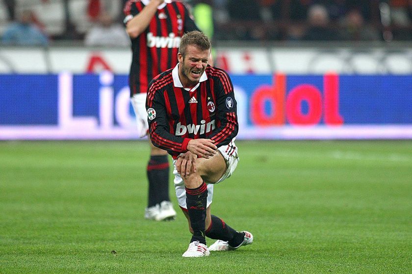 踢足球哪些动作容易受伤,踢足球容易受哪些伤