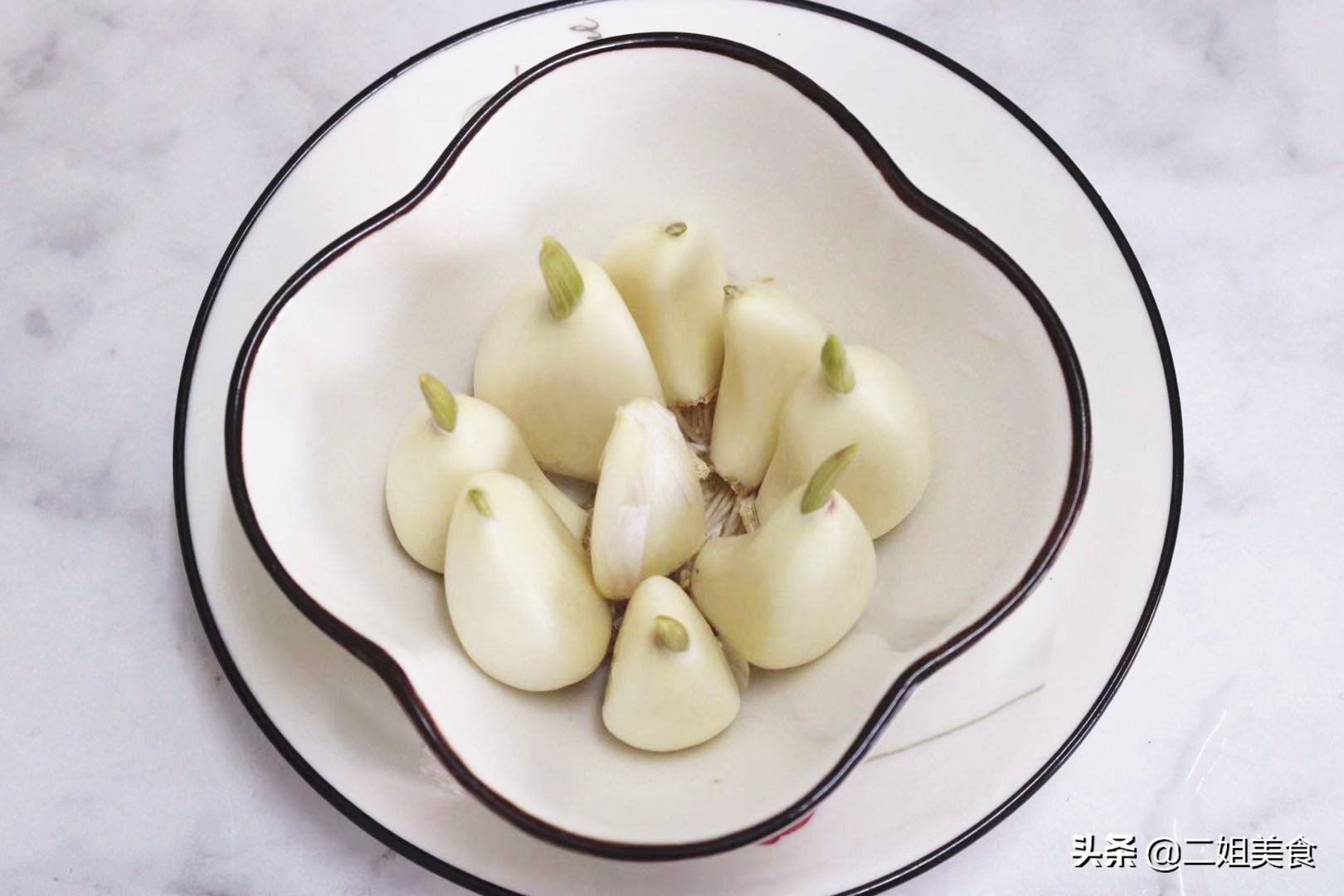 发芽的大蒜别丢,发芽的大蒜先别扔