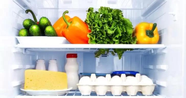 红皮鸡蛋和白皮鸡蛋哪个更有营养,红皮鸡蛋比白皮鸡蛋更有营养价值