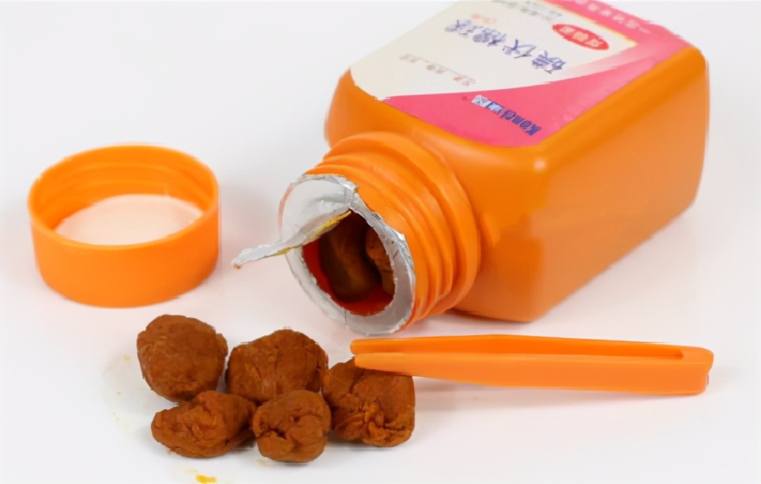 碘伏弄到衣服上用洗衣粉能洗掉吗,碘伏弄到衣服上能洗掉吗