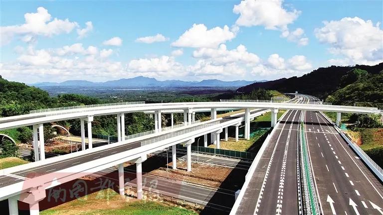 万洋高速通车,路通了回家却远了