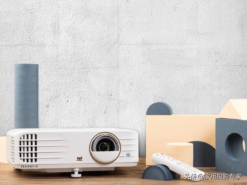优派px748-4k投影仪家用投影机,优派px727投影测评