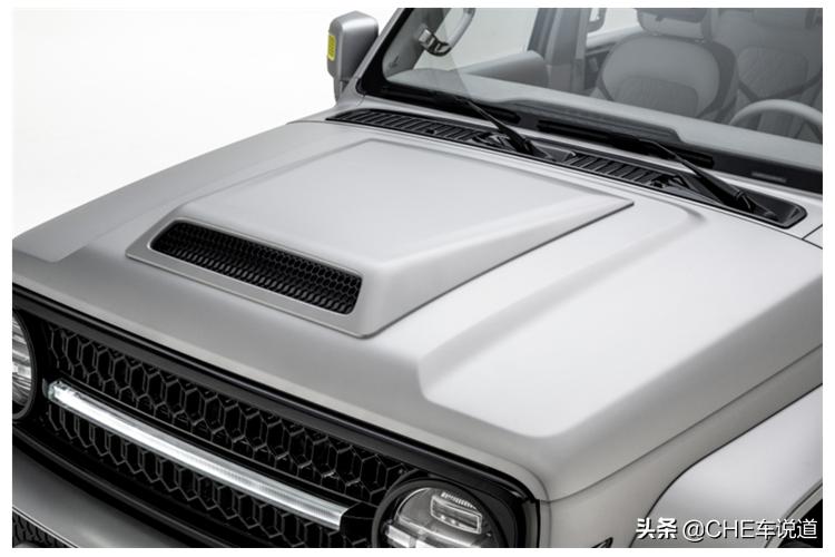 赛博坦克300卖30.8万，长城开始“膨胀”了？