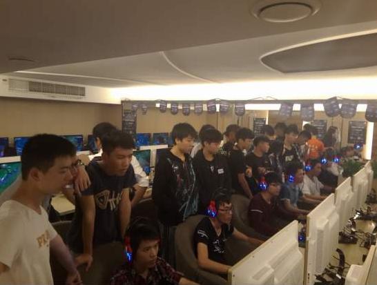 腾讯的怀旧梦空了!第一名回归的《冒险岛》,卸载才是它最好出路