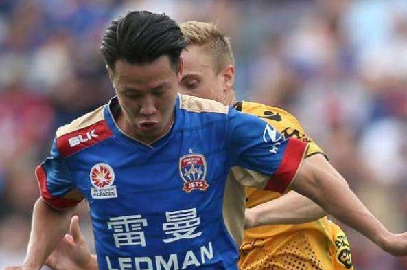 于根伟接班人宣布退役，已离开赛场两年，球迷：不自律的代表人物