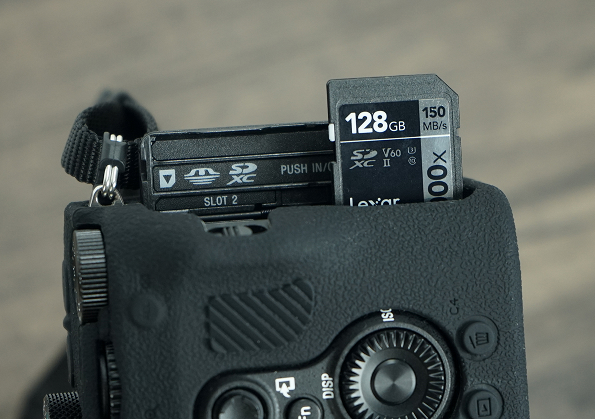 雷克沙sd卡4gb,雷克沙扩展内存卡测评