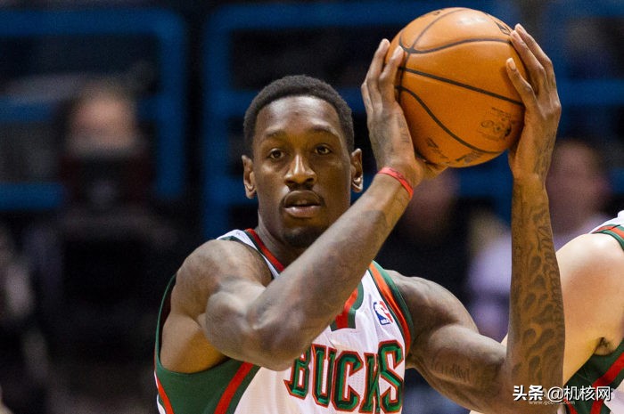 nba2k19所有球员能力值一览,nba2k19怎么打辉煌生涯