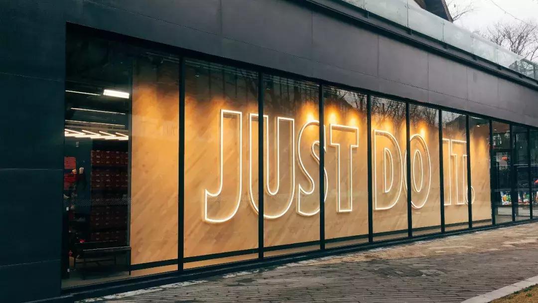 nike新款鞋抢购,nike新店开业活动促销方案