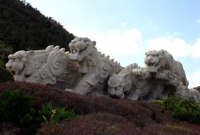 大连漂亮的雕塑,大连海滨雕塑图片大全