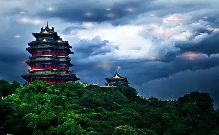 中国的十大古楼,中国旅游十大名楼