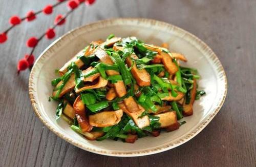 藤椒小炒鸡腿肉图解,藤椒油小炒鸡腿肉