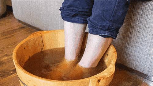 教你一招一次根治水泡脚气,醋能治脚气和真菌感染灰指甲吗