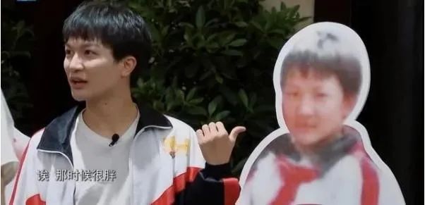 从留守儿童到牙医,再到歌神,周深是谁?真的很牛吗?