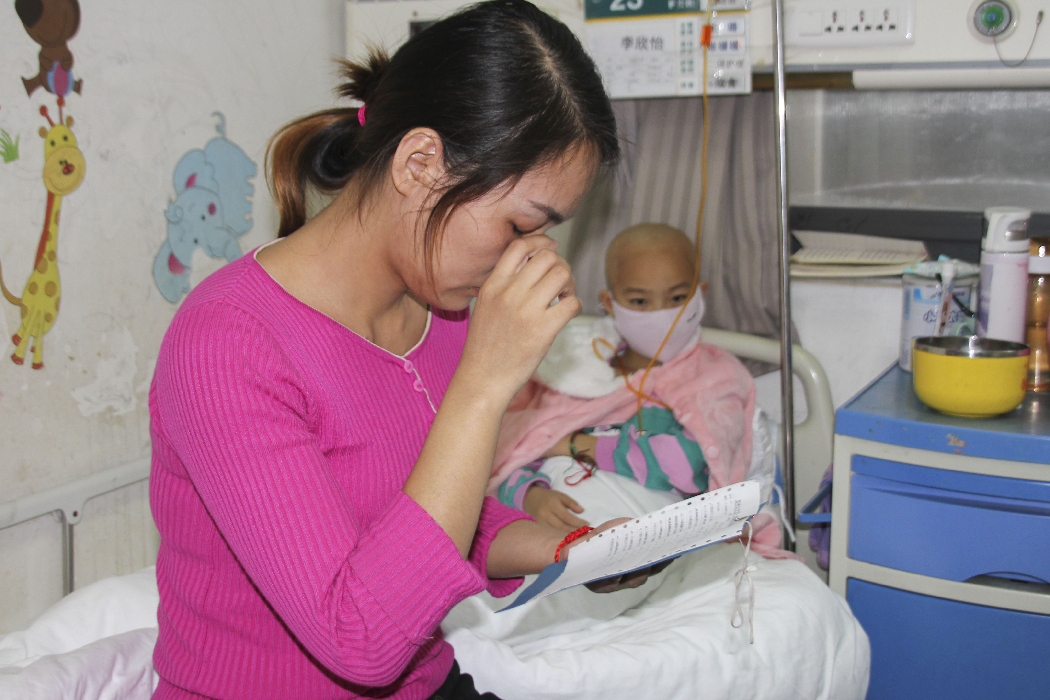 山东7岁女孩为救姐姐捐献骨髓,女子忍痛捐骨髓成功挽救一人生命