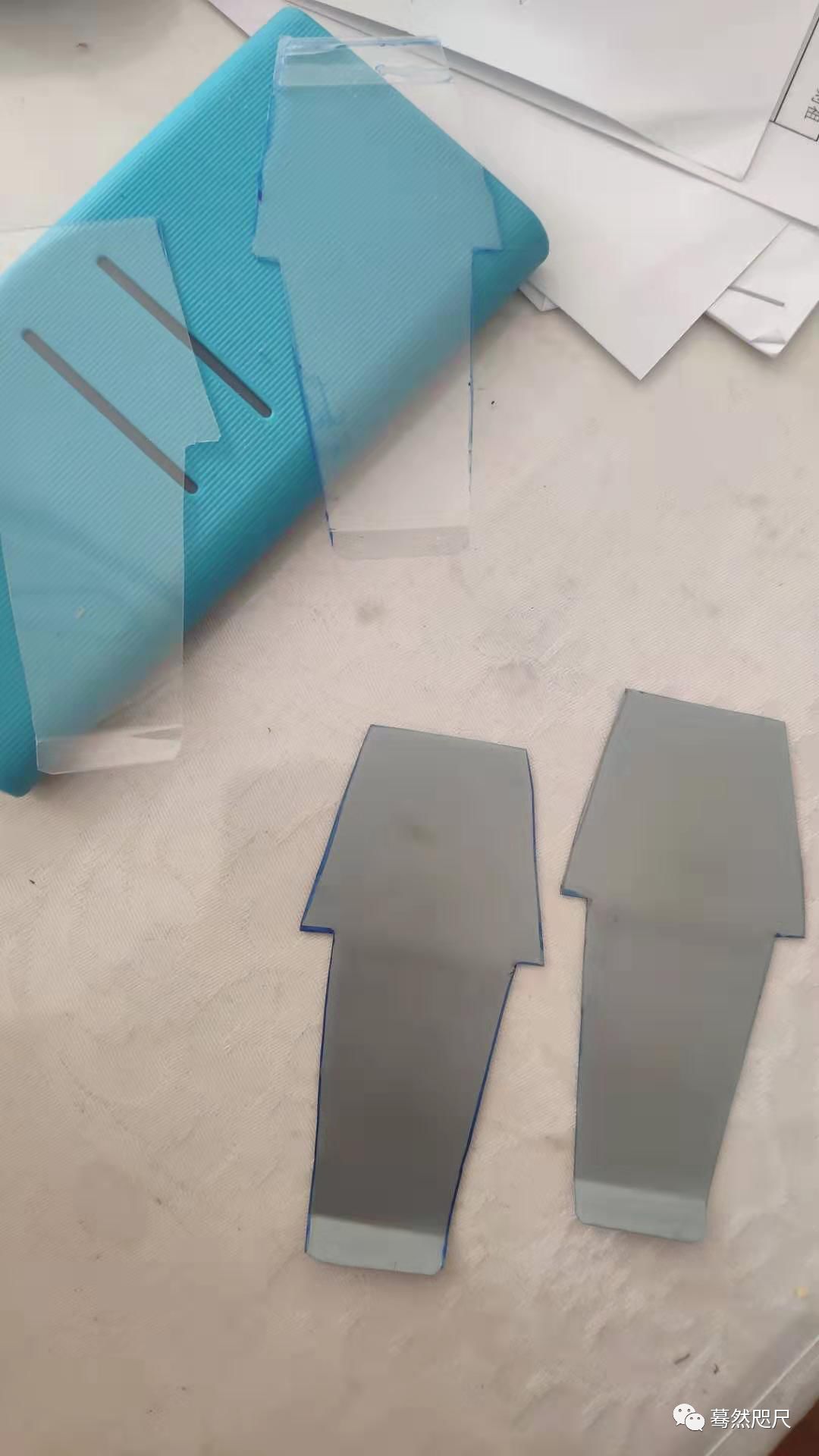 d76黑白胶卷冲洗经验,暗房洗胶卷用什么颜色灯