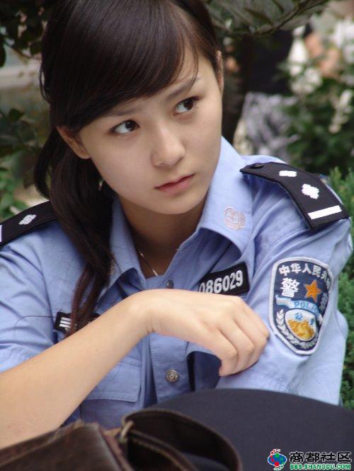 鐜板疄涓殑鍟嗕笟闇搁亾鎬昏,闇搁亾鎬昏璇叆闄烽槺