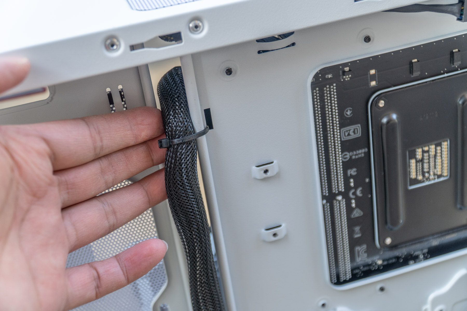 xpg入侵者机箱风扇,威刚xpg入侵者机箱教程