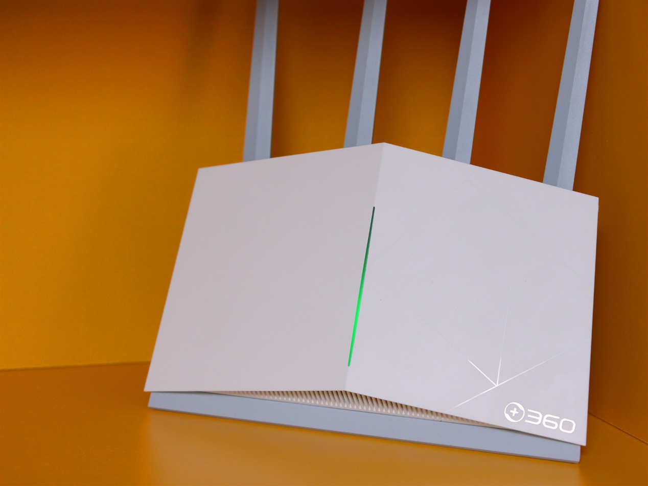 360路由器和小米路由器哪个好,小米4c路由器和360p1哪个好