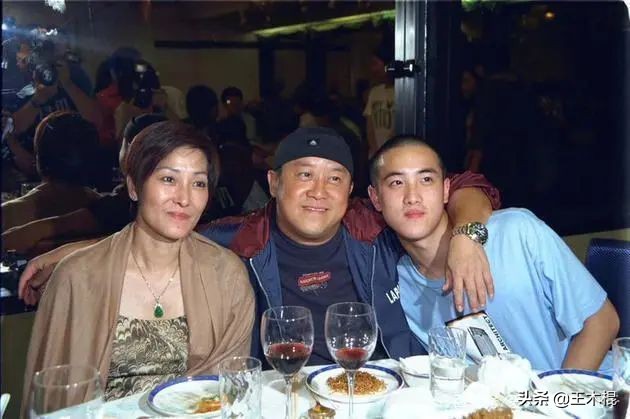 香港娱乐圈叱咤风云人物,香港娱乐圈明星黑历史