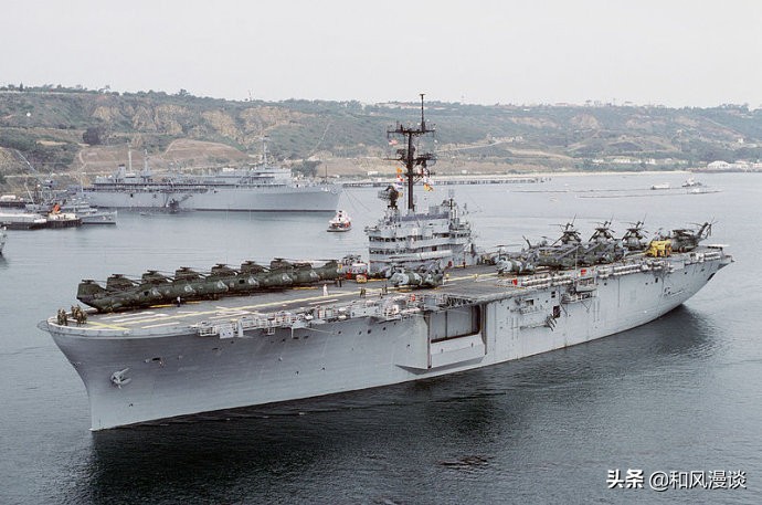 lst100两栖登陆舰,lst大型登陆舰