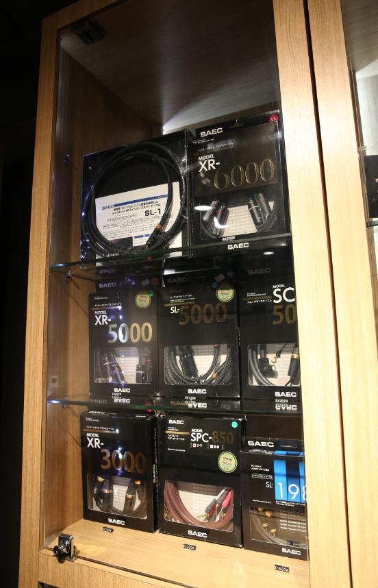 多元化产品全方位服务探店全新大昌行香港*钟金**陈列室