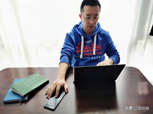 三星galaxys10曝光惊艳之作,三星galaxys20系列上手体验