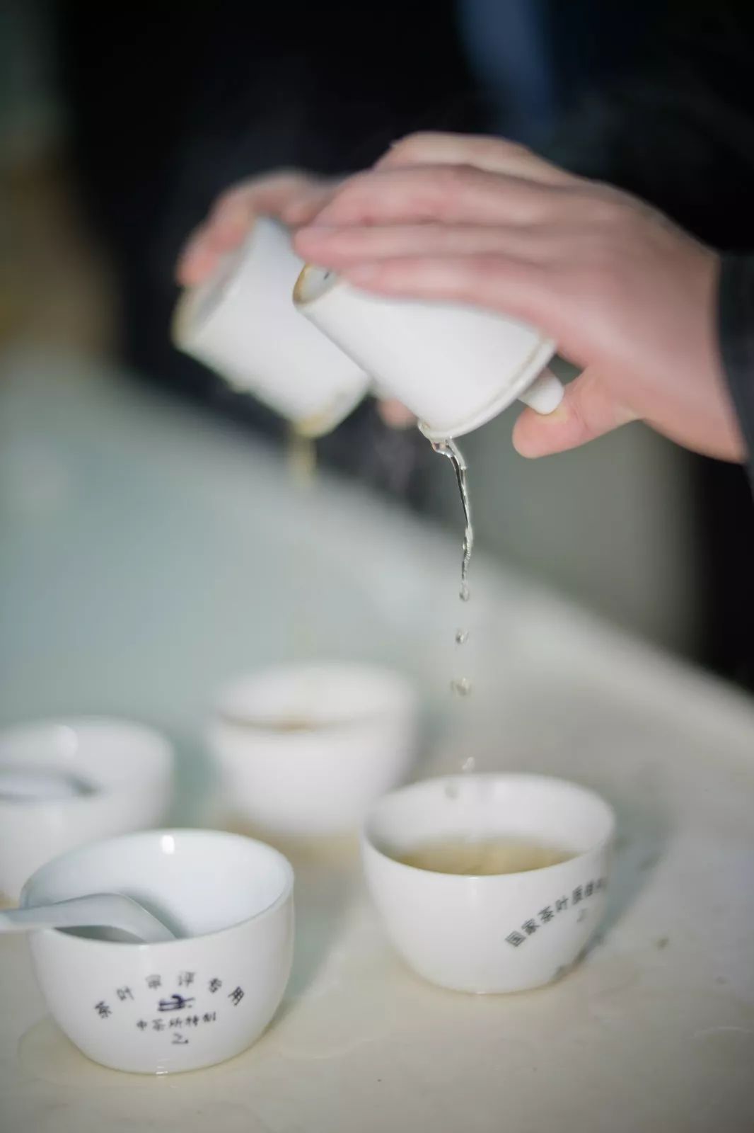 喝茶犯晕的原因,喝茶遇上犯罪分子