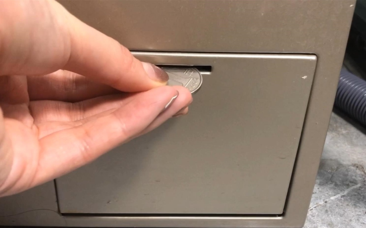 滚筒洗衣机怎样清洗排污口污垢,洗衣机排污口有脏物会影响工作吗