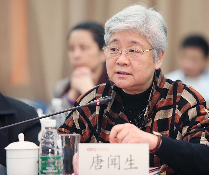 女翻译唐闻生：跟随毛主席10年，43岁转铁道部奋战13年，一生未婚