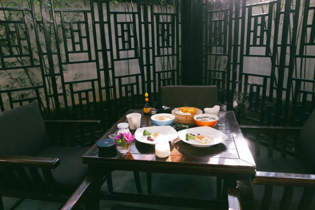 想泡温泉去哪个城市,想泡温泉不妨到成都这里来