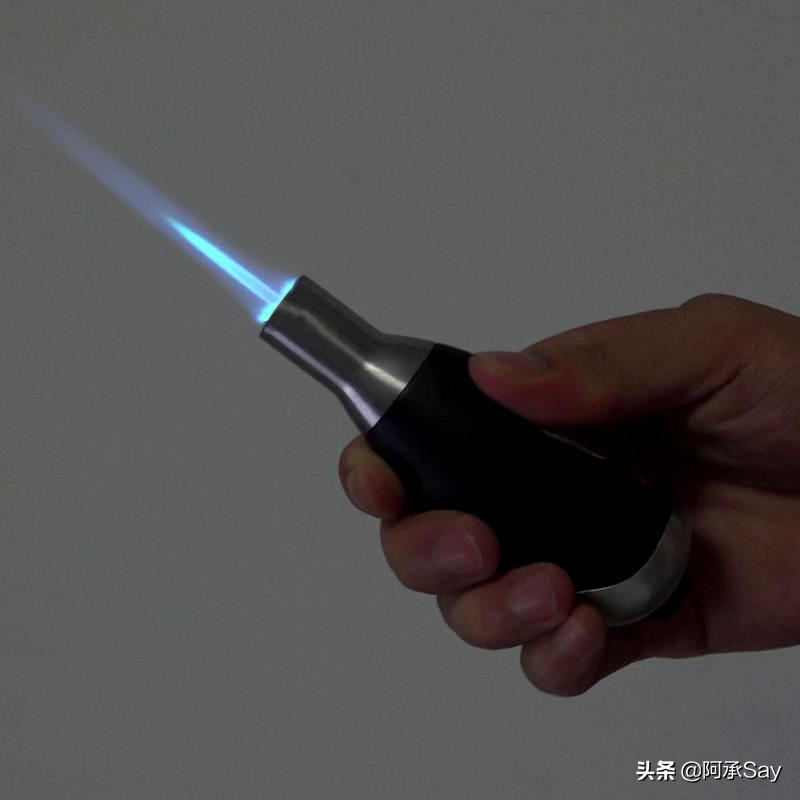 打火机充气后打不燃的解决方法,充气式打火机打不着火的原因