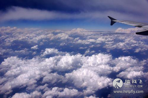 飞机一直往上飞会飞到大空吗,一般飞机会飞出高出地面多少米