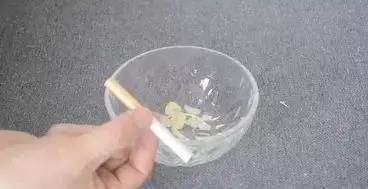 脸上点斑了饮食有什么忌讳,作息不规律饮食不规律脸上长斑