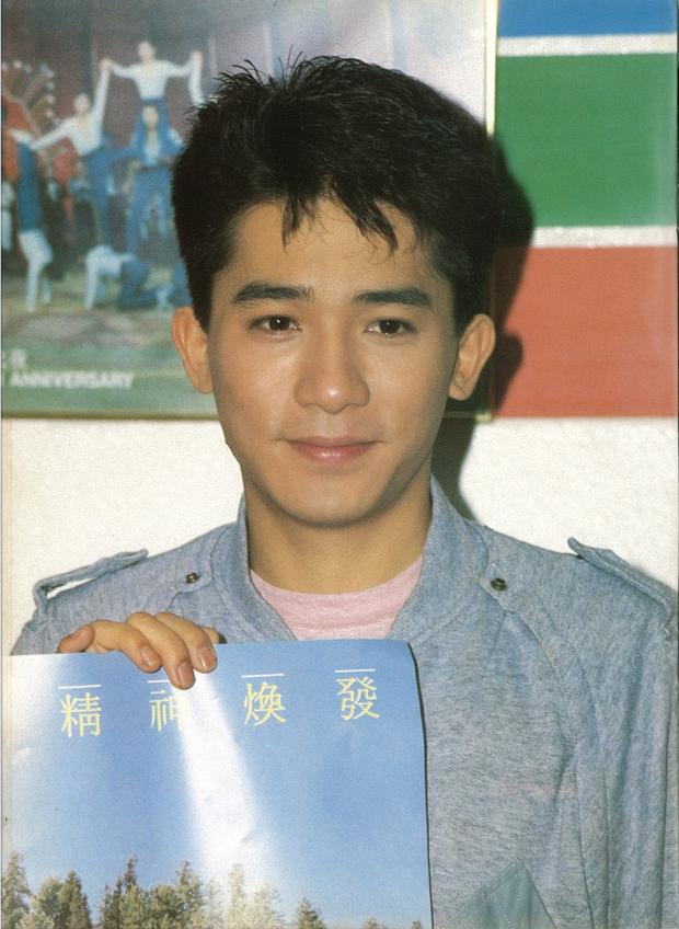 港片著名配音,港片十大配音员