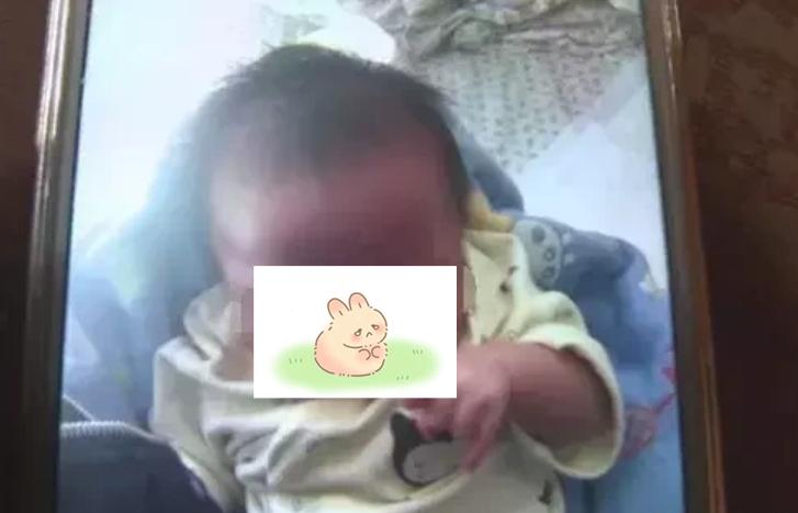 婴儿出生就拍艺术照,拍艺术照出意外一岁宝宝