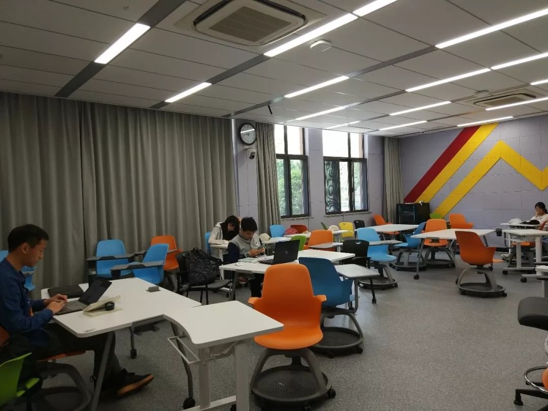 智慧教育学校改造,智慧教室升级改造的意义