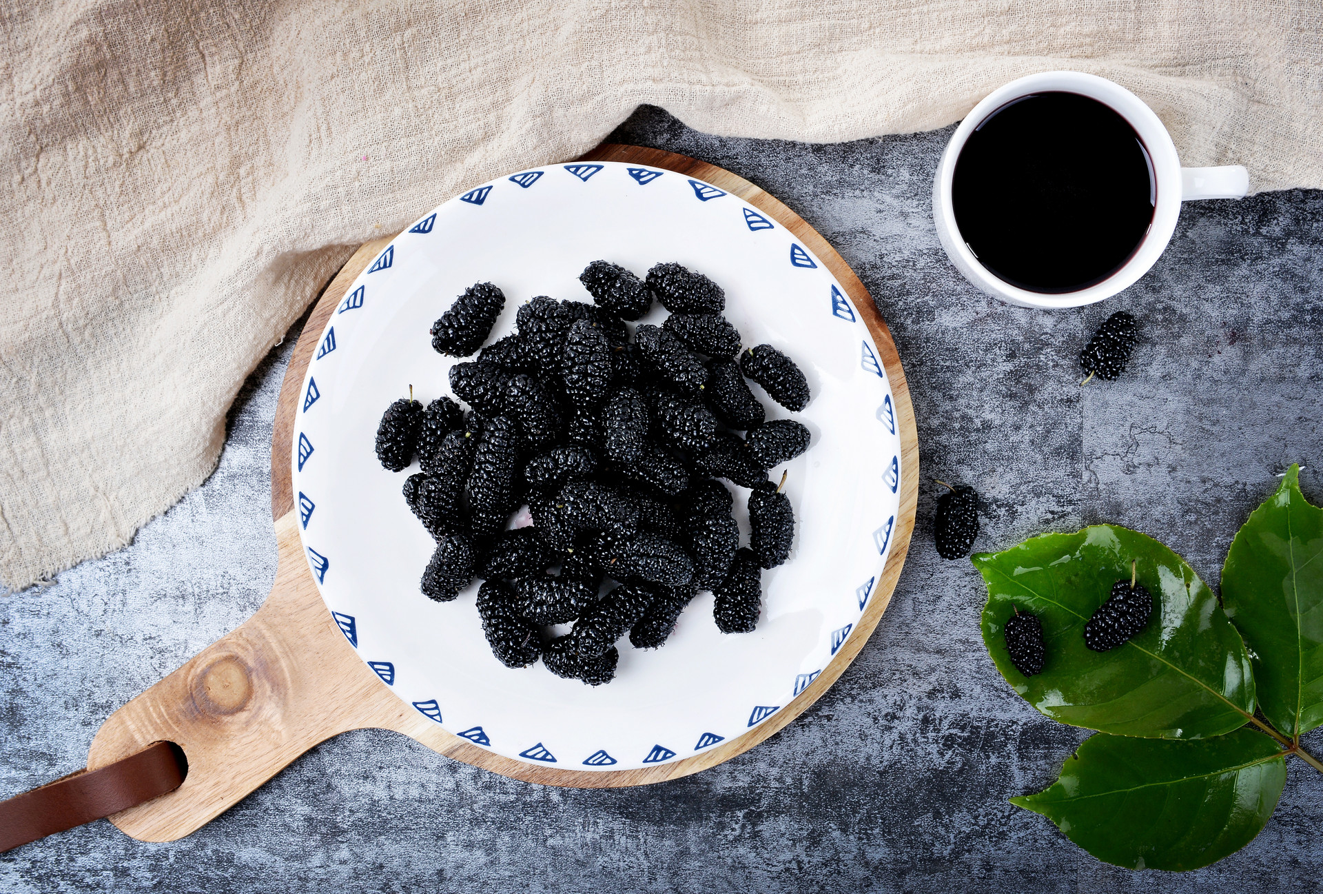 黑色补肾健脾食物,同时补肾阴又补肾阳的食物或药物