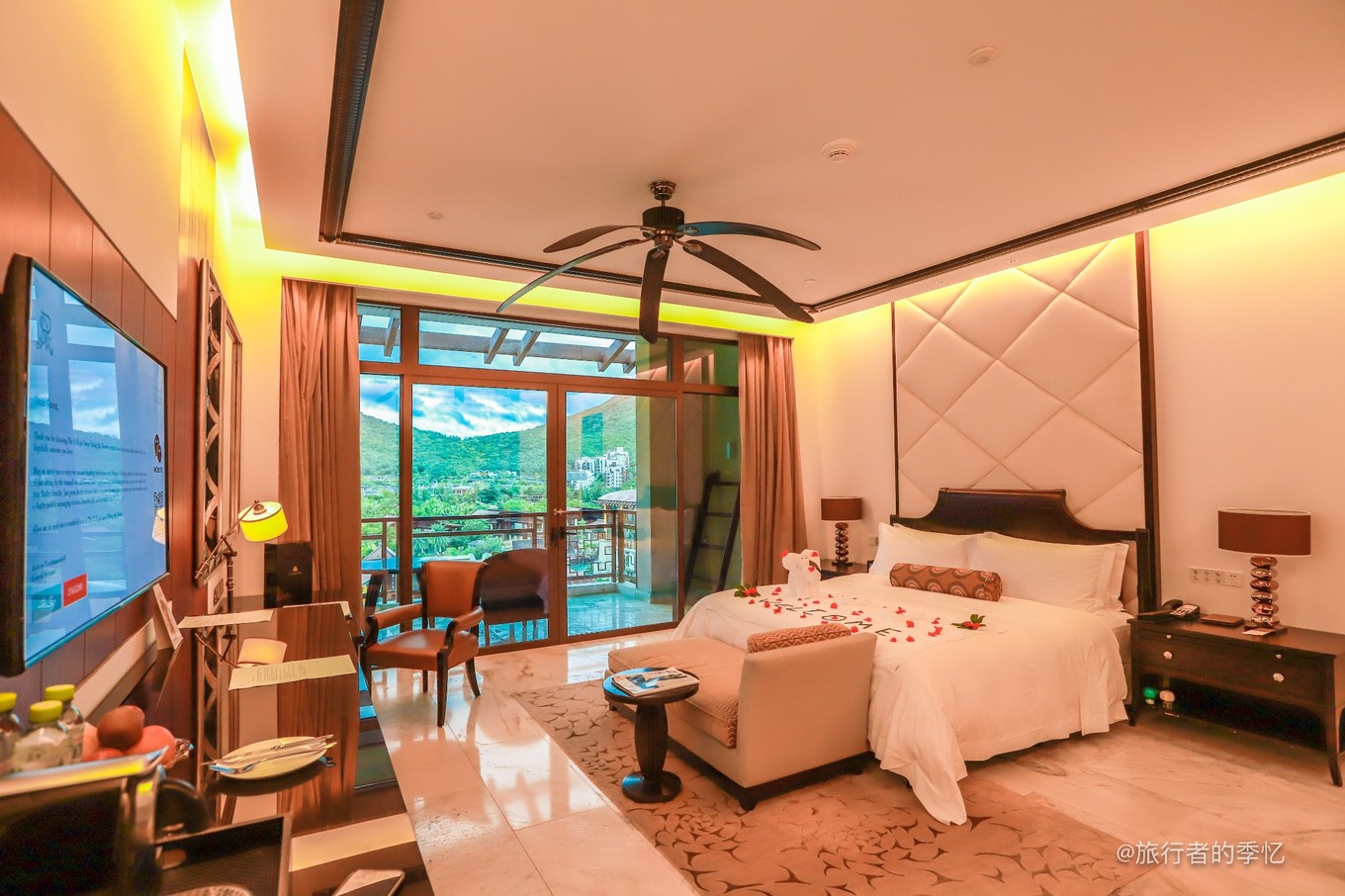 三亚复古酒店拍照,三亚网红酒店拍照攻略