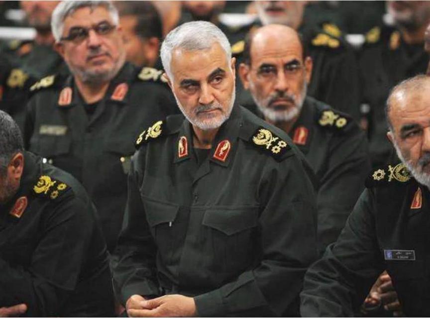 这才是伊朗真正王牌，30万大军不惜自杀式攻击，美承认：不敢招惹