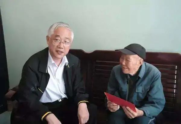 “红三代”被*纪委中**清查：祖父是李大钊，父亲在安徽被称“青天”