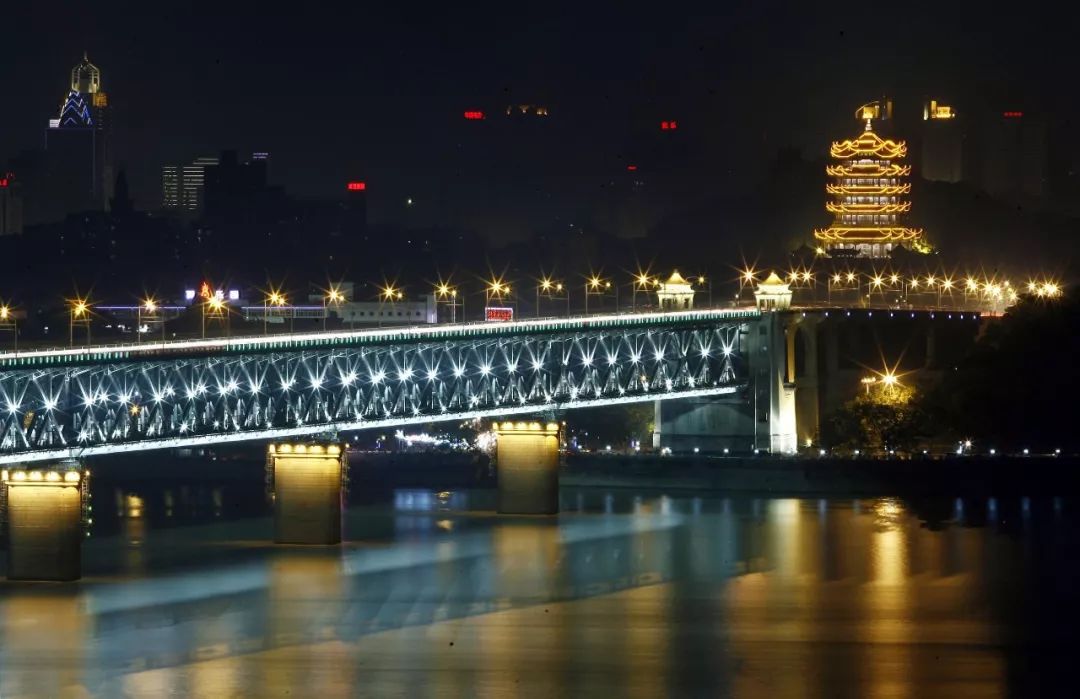 一入武汉热血腾,从此爱上这座城