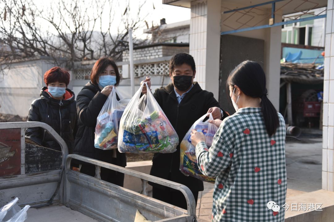 与疫情过招，把防控网织密织牢