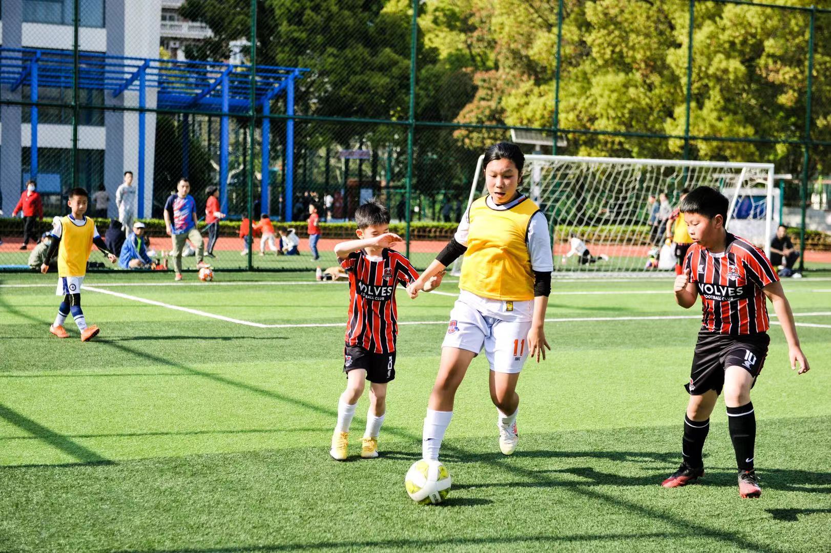 8月青少年足球邀请赛,春日篮球赛