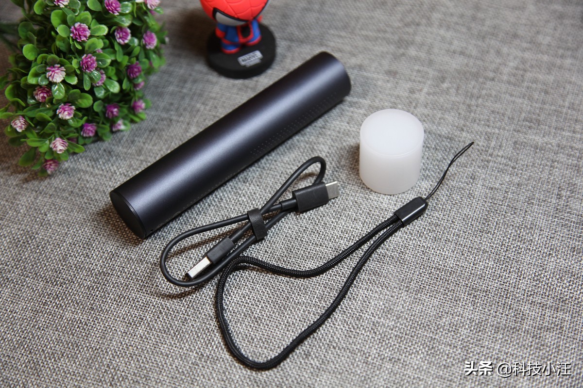 紫米随身手电筒,紫米强光手电筒图片