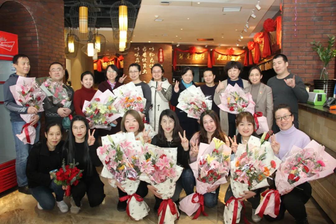 长春市传染病医院结核性胸膜炎科主任赵云虹：为24小时“监督”患者，她把睡床搬到监控室